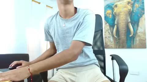 Alan online show from 10-30-25, 01:23