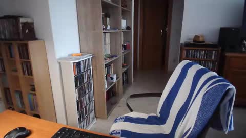  Papi  online show from 12-16-25, 10:42