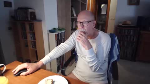  Papi  online show from 04-09-26, 08:09