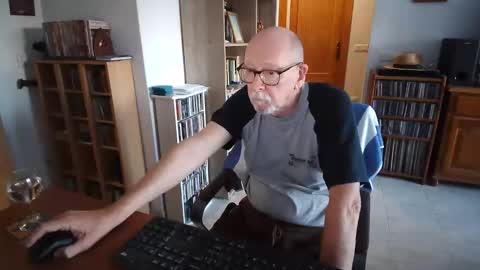  Papi  online show from 04-19-26, 06:10