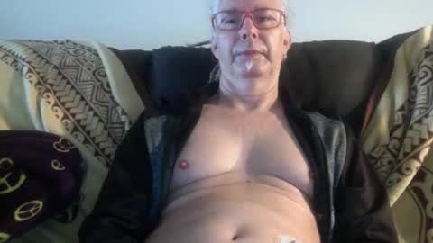 Snapshot of 808dred chatting on 02-09-26, 09:30 808dred online show from 02-09-26, 09:30