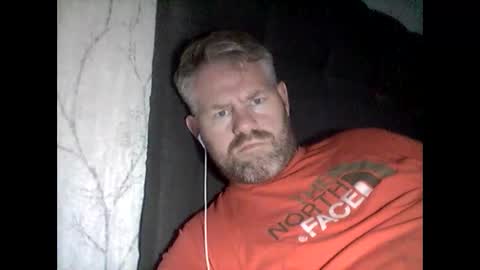 Snapshot of 81jonnyx chatting on 12-23-24, 03:23 81jonnyx online show from 12-23-24, 03:23