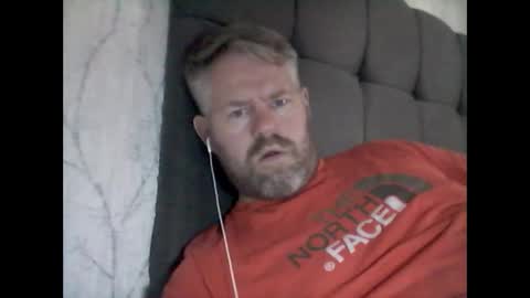 Snapshot of 81jonnyx chatting on 12-24-24, 11:49 81jonnyx online show from 12-24-24, 11:49