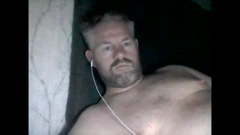 Snapshot of 81jonnyx chatting on 12-25-24, 10:48 81jonnyx online show from 12-25-24, 10:48