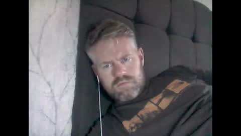 Snapshot of 81jonnyx chatting on 12-26-24, 01:54 81jonnyx online show from 12-26-24, 01:54