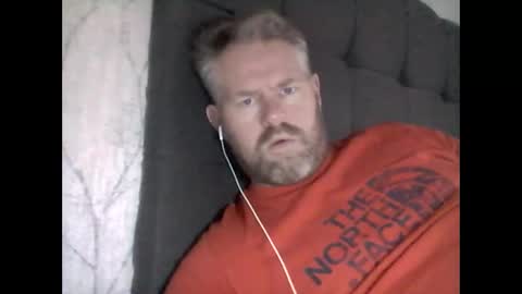 Snapshot of 81jonnyx chatting on 12-27-24, 10:34 81jonnyx online show from 12-27-24, 10:34