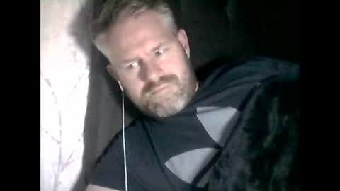 Snapshot of 81jonnyx chatting on 12-28-24, 10:23 81jonnyx online show from 12-28-24, 10:23