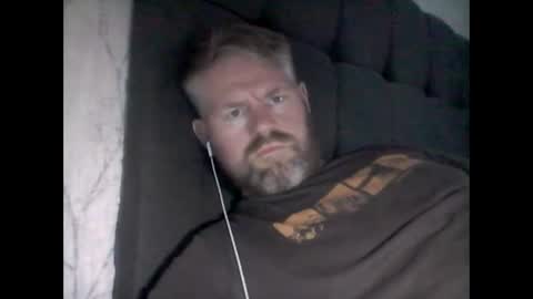 Snapshot of 81jonnyx chatting on 02-11-25, 02:35 81jonnyx online show from 02-11-25, 02:35