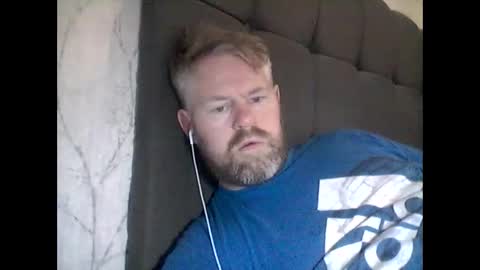 Snapshot of 81jonnyx chatting on 02-19-25, 12:44 81jonnyx online show from 02-19-25, 12:44