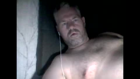 Snapshot of 81jonnyx chatting on 10-10-25, 04:55 81jonnyx online show from 10-10-25, 04:55