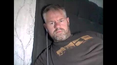 Snapshot of 81jonnyx chatting on 10-13-25, 09:42 81jonnyx online show from 10-13-25, 09:42