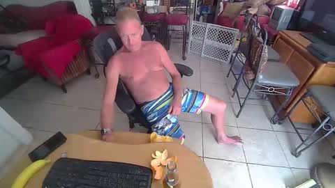 86406stud online show from 02-08-26, 08:34