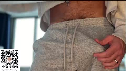 8incher NYC online show from 02-06-26, 03:04