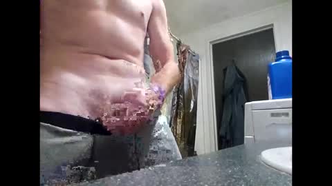 Snapshot of 8indonkey chatting on 10-12-25, 01:32 8indonkey online show from 10-12-25, 01:32