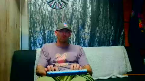Snapshot of 8inspyder chatting on 10-15-25, 03:23 EvelDicknievel1 online show from 10-15-25, 03:23