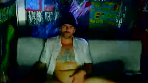 Snapshot of 8inspyder chatting on 10-19-25, 11:05 EvelDicknievel1 online show from 10-19-25, 11:05