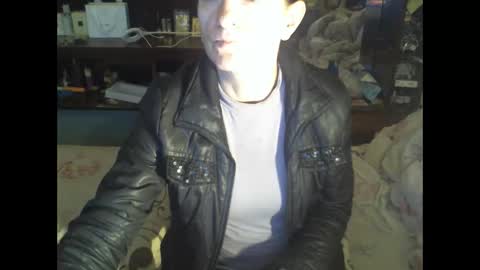 Snapshot of 8mistress8 chatting on 12-21-25, 06:31 8MISTRESS8 online show from 12-21-25, 06:31