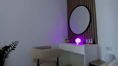 Snapshot of 8selene chatting on 03-04-26, 10:21 8selene online show from 03-04-26, 10:21