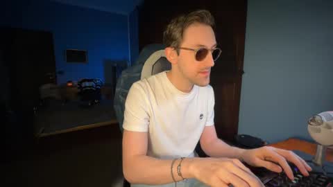 Snapshot of 91stefisexy91 chatting on 02-24-25, 10:03 91stefisexy91 online show from 02-24-25, 10:03