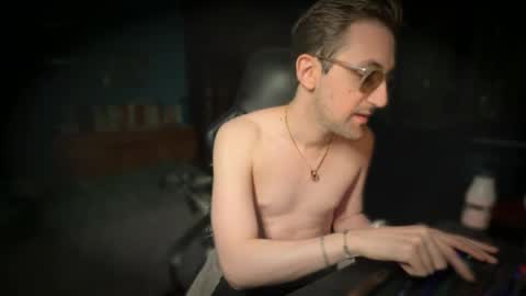 Snapshot of 91stefisexy91 chatting on 10-18-25, 10:54 91stefisexy91 online show from 10-18-25, 10:54