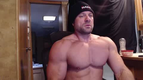 Snapshot of 9fat_inches chatting on 12-04-24, 08:40 9 fat inches online show from 12-04-24, 08:40