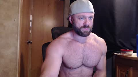 Snapshot of 9fat_inches chatting on 01-19-25, 11:43 9 fat inches online show from 01-19-25, 11:43