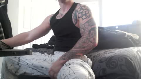 Snapshot of 9inchbulll chatting on 01-01-25, 09:09 9inchbulll online show from 01-01-25, 09:09