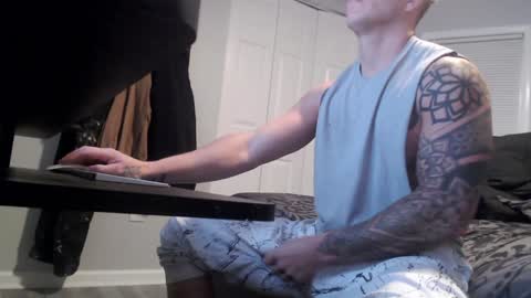 Snapshot of 9inchbulll chatting on 01-02-25, 11:38 9inchbulll online show from 01-02-25, 11:38