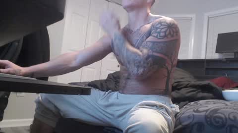 Snapshot of 9inchbulll chatting on 01-06-25, 04:26 9inchbulll online show from 01-06-25, 04:26