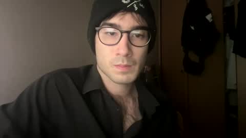 Snapshot of 9thislandd chatting on 01-06-25, 11:29 9thislandd online show from 01-06-25, 11:29