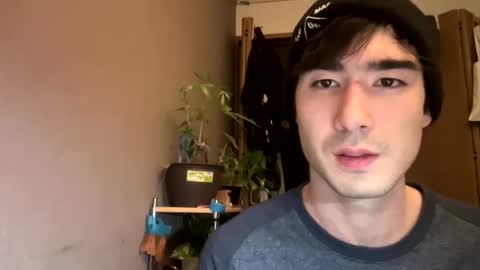 Snapshot of 9thislandd chatting on 02-05-25, 08:00 9thislandd online show from 02-05-25, 08:00