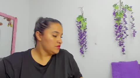 Zoey online show from 02-15-26, 07:51