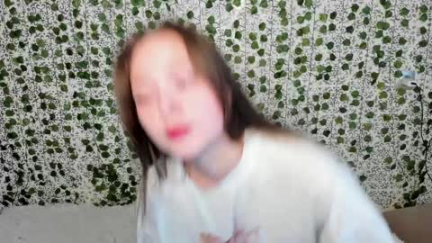 EMILY AND  MARCUS online show from 02-11-25, 06:19