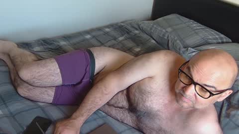 God Zeus online show from 04-25-26, 05:21