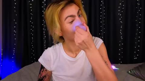 Willow online show from 04-03-26, 09:13