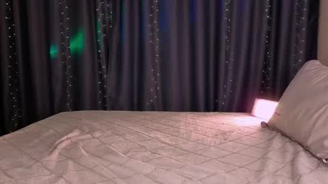 Willow online show from 04-21-26, 01:42