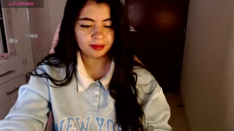 Snapshot of _aafrodita__ chatting on 06-18-26, 03:27 Alexa online show from 06-18-26, 03:27