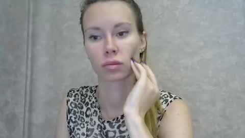 Snapshot of _alex1819 chatting on 11-18-25, 07:13 _alex1819 online show from 11-18-25, 07:13