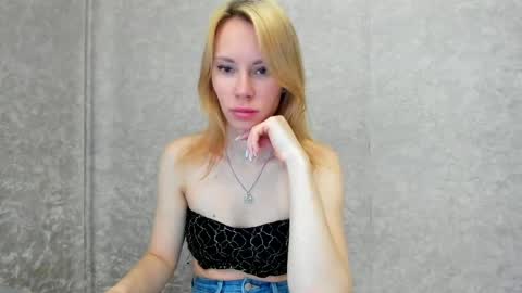 _alex1819 online show from 05-01-26, 07:57