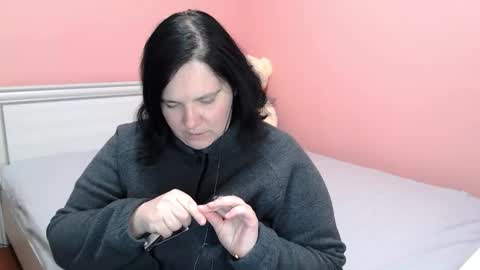 _alexandra_ray_ online show from 10-15-25, 07:41