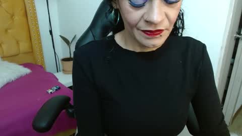 Snapshot of _alexandrajones chatting on 02-27-25, 05:45 Alexandra online show from 02-27-25, 05:45