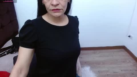 Snapshot of _alexandrajones chatting on 10-11-25, 11:09 Alexandra online show from 10-11-25, 11:09