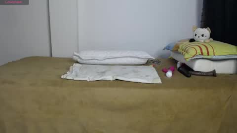 _alice_horny_ online show from 04-21-26, 04:08