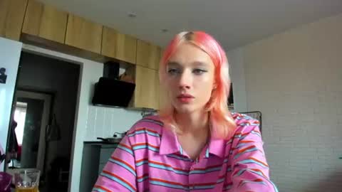 Gaylord online show from 06-15-26, 07:43