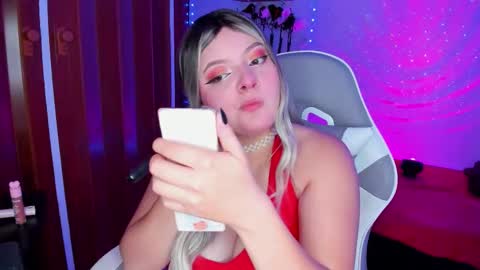 Alisa online show from 10-23-25, 04:39