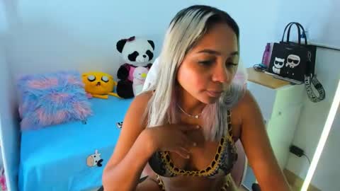 Snapshot of _analia chatting on 12-11-24, 03:13 Analia online show from 12-11-24, 03:13