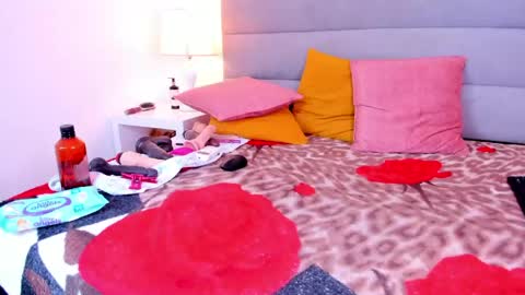 Analy  online show from 04-25-26, 09:45