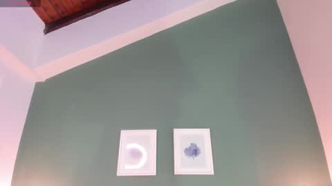 Ana Victoria online show from 11-21-25, 06:17