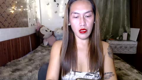 Snapshot of _angelari_ chatting on 02-03-25, 12:57 Pearl online show from 02-03-25, 12:57