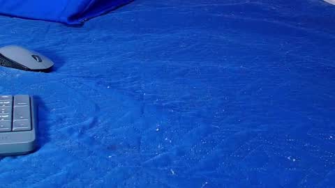 Any online show from 10-25-25, 07:30